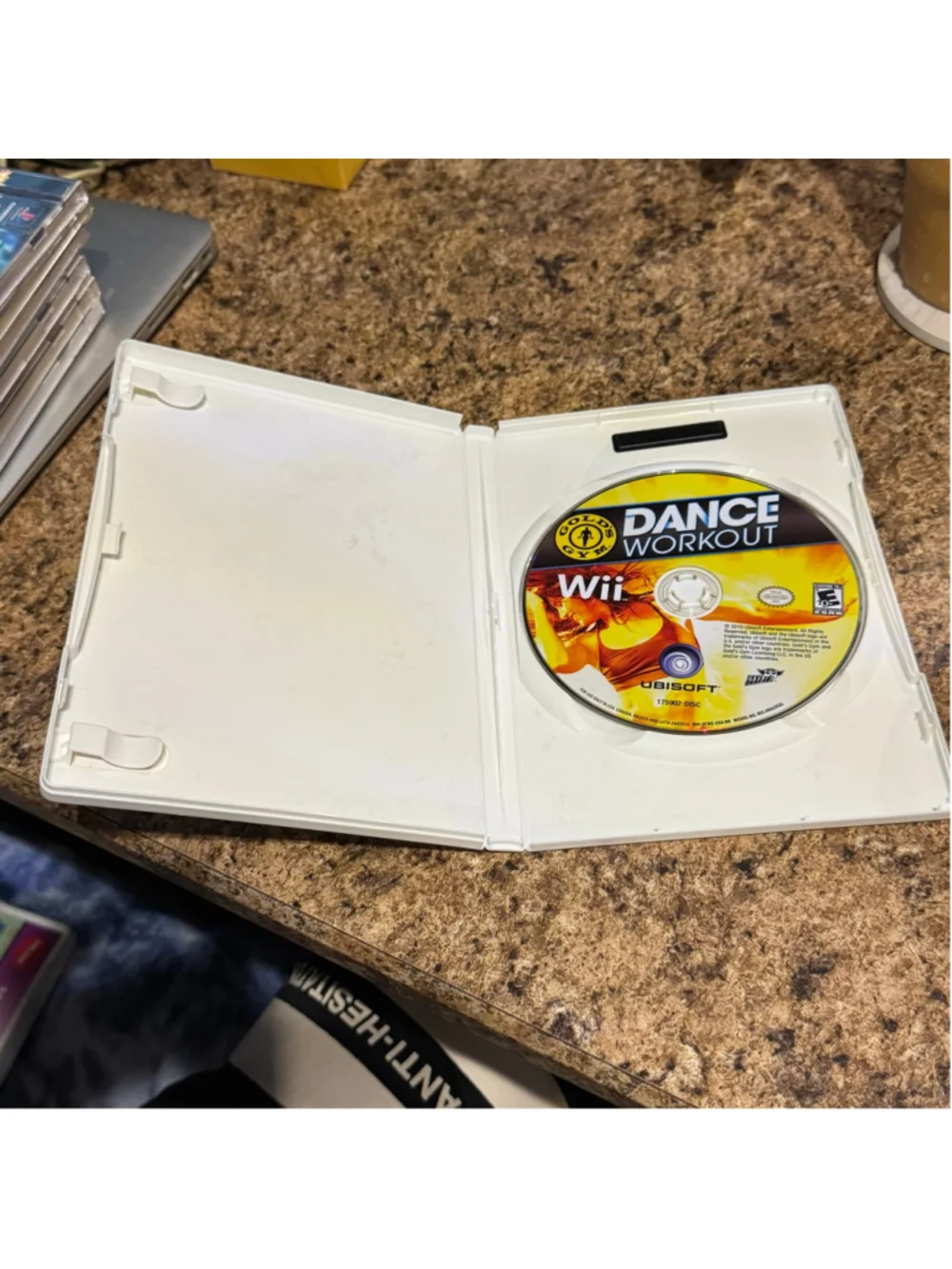 Ubisoft Gold's Gym Dance Workout Nintendo Wii Video Game